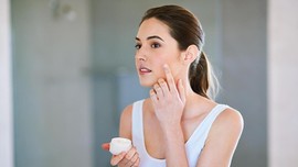6 Manfaat Serum Vitamin C untuk Kulit