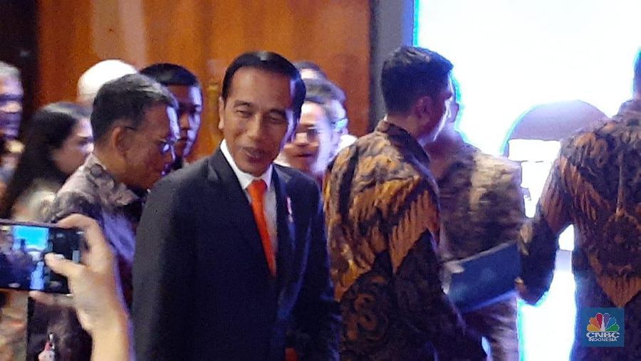 Pemerintah menegaskan bahwa Kartu Pra Kerja disiapkan untuk para pencari kerja.