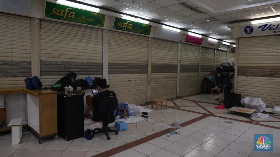 Pasar Tanah Abang dinobatkan sebagai pasar terbesar se-Asia Tenggara.