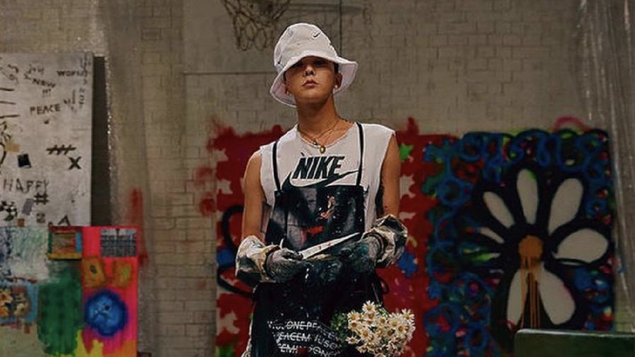 Belum dirilis resmi, sepatu G-dragon x Nike Air Force sudah dijual oleh pecinta sneaker dengan harga puluhan kali lipat