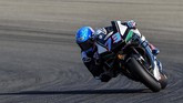 Hasil yang lebih buruk didapat Alex Marquez. Rookie MotoGP 2020 itu berada di posisi 20, terpaut hingga 2,3 detik dari Maverick Vinales. (JOSE JORDAN / STR / AFP)