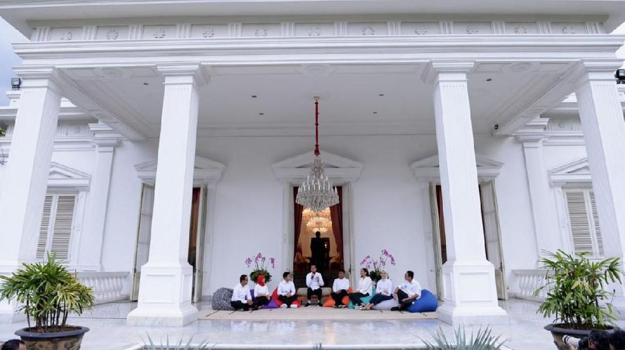 Jokowi meyakini tujuh orang staf khusus dari kalangan milenial akan memberikan gagasan segar dan inovatif.