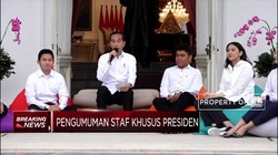 Gaya Jokowi Umumkan Stafsus Milenial di Istana