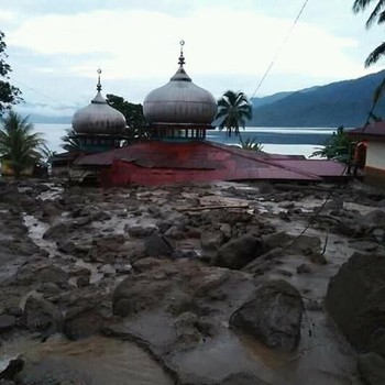 Penampakan Banjir & Longsor Melanda Agam Sumbar