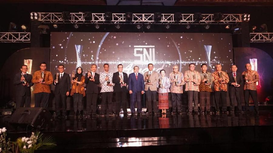 PLN Unit Induk Distribusi (UID) Jakarta Raya raih Anugerah GOLD SNI Award 2019 untuk Organisasi Besar Jasa.