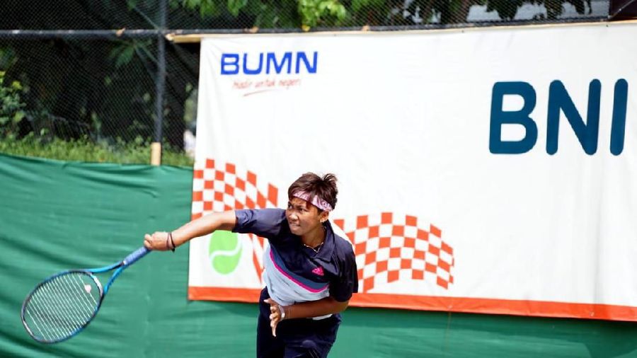 Fadona harus mengakui keunggulan Aldila Sutjiadi dengan skor 6-1, 6-3 di babak final BNI Tennis Open 2019