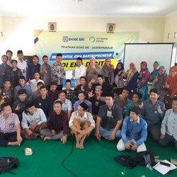 Dorong Pengusaha Muda di Pesantren, BRI Gelar Santripreneur