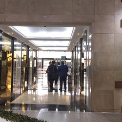 Dirut Telkomsel & Tim Jepang Sambangi Kantor Erick, Ada Apa?