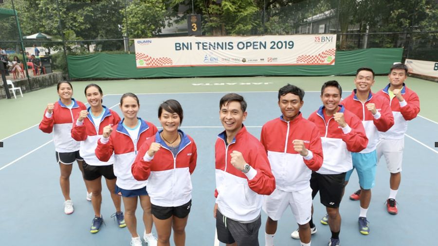 Petenis unggulan teratas, Christopher 'Christo' Rungkat (29 tahun) dan Aldila Sutjiadi (24) keluar sebagai juara tunggal BNI Tennis Open 2019.