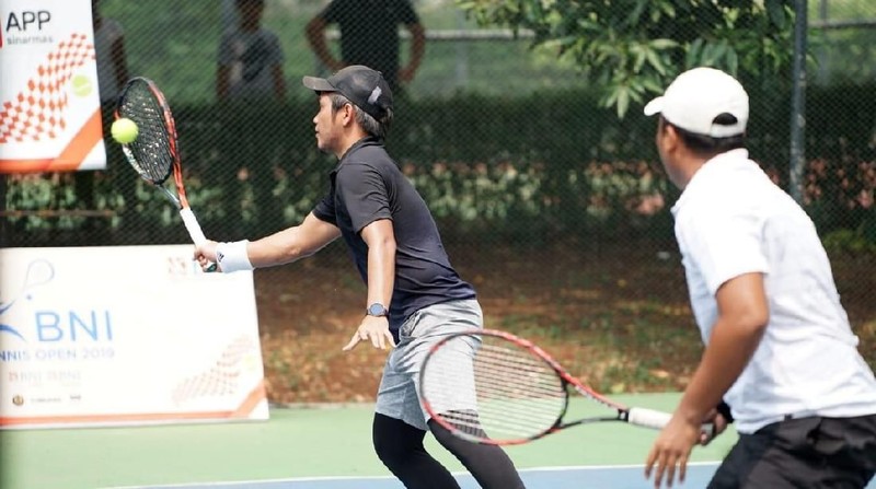 Aksi Ganda putra bersaudara unggulan Pelatnas David Agung Susanto dan Anthony Susanto memenangkan pertandingan final BNI Tennis Open 2019
