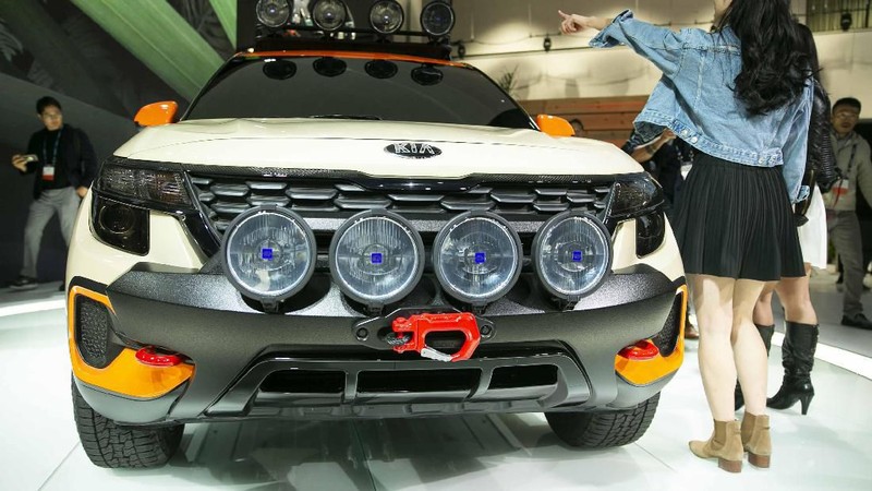 Pameran kendaran SUV baru dan kendaraan listrik di L.A. Auto Show berlangsung di Amerika Serikat.