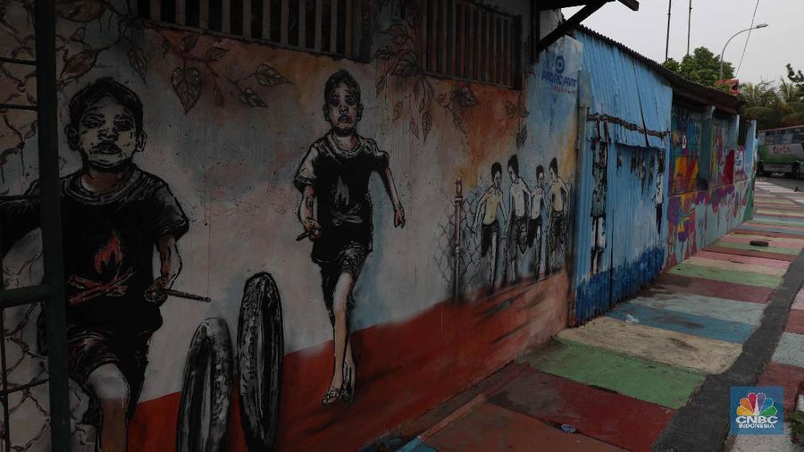 Ada 300 rumah warga yang dijadikan media untuk melukis.