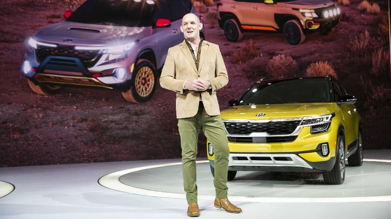 Pameran kendaran SUV baru dan kendaraan listrik di L.A. Auto Show berlangsung di Amerika Serikat.
