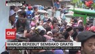 VIDEO: Ricuh Saat Warga Berebut Sembako Gratis