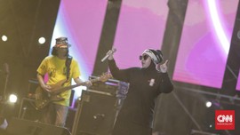 Merayakan Kelakar Potret di Panggung 90'an Festival
