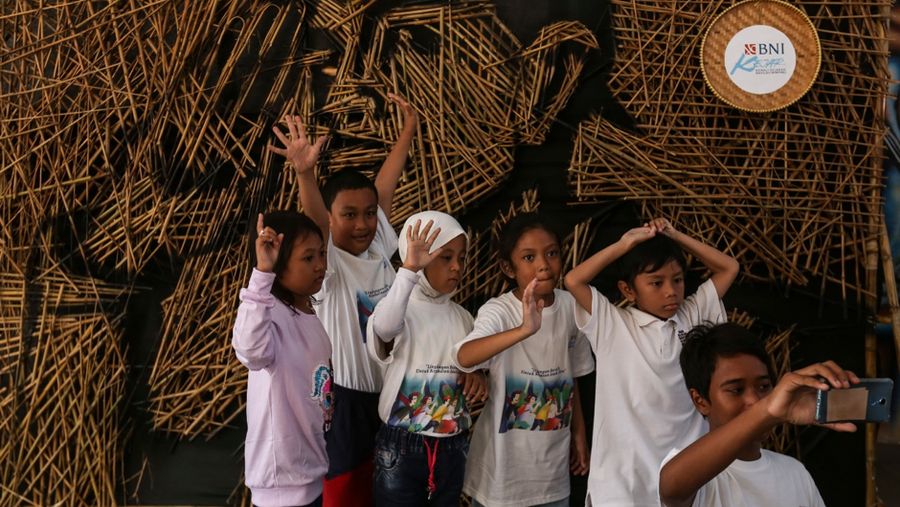 Seiring dengan berjalannya waktu, semangat generasi muda untuk mencintai lingkungannya.