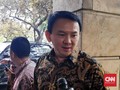 Cuma Satu Karangan Bunga Sambut Ahok di Kantor Pertamina