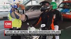 VIDEO: Lintasi Jalur Sepeda, Belasan Kendaraan Ditilang