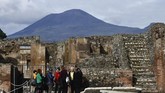 Pemandangan reruntuhan pemandian air panas Pompeii yang telah dibuka untuk wisata sejarah di Italia. (AFP/Filippo Monteforte)