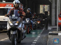 Selain Mobil, Penjualan Sepeda Motor Juga Hancur Lebur