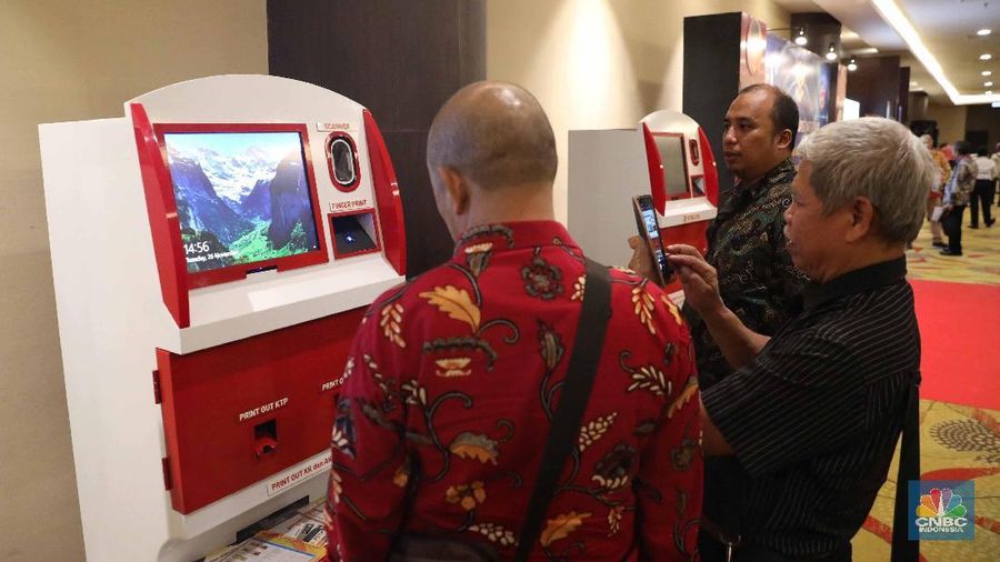 Pelayanan Kependudukan dan Pencatatan Sipil Kementerian Dalam Negeri kini lebih maju. Pasalnya, digitalisasi mulai dilakukan.