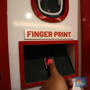 Anjungan Dukcapil Mandiri: Bisa Langsung Cetak e-KTP!