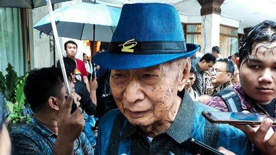 Ciputra, Sang Crazy Rich yang Cuma Punya Sepasang Sepatu!