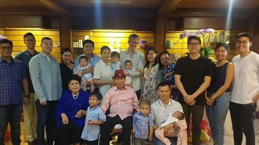 Namun pihak keluarga tidak memberikan penjelasan rinci terkait penyakit yang diderita Ciputra.