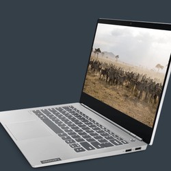 Ada Laptop China dari Banjir Barang Impor ke RI