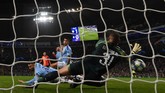 Manchester City ditahan imbang 1-1 oleh Shakhtar Donetsk di Stadion Etihad. (Photo by PAUL ELLIS / AFP)