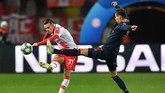 Tim tuan rumah Red Star Belgrade dibantai Bayern Munich 0-6 di Stadion Rajko Mitic. (Photo by ANDREJ ISAKOVIC / AFP)