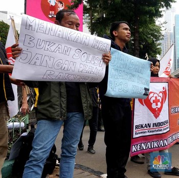 Tolak Kenaikan Iuran BPJS, Massa Geruduk Kantor dr Terawan
