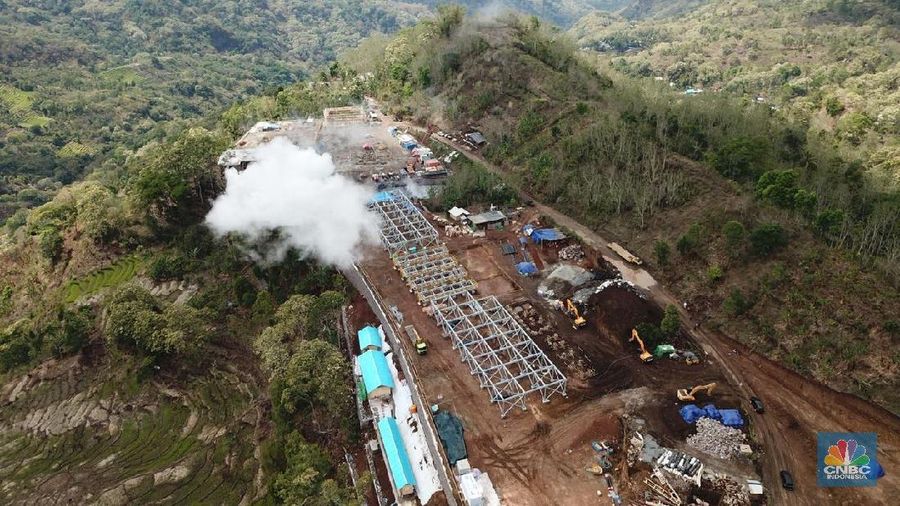 Pulau Flores di Nusa Tenggara Timur bakal jadi pulau pertama di bumi pertiwi yang mencapai target bauran energi baru terbarukan sebesar 23%