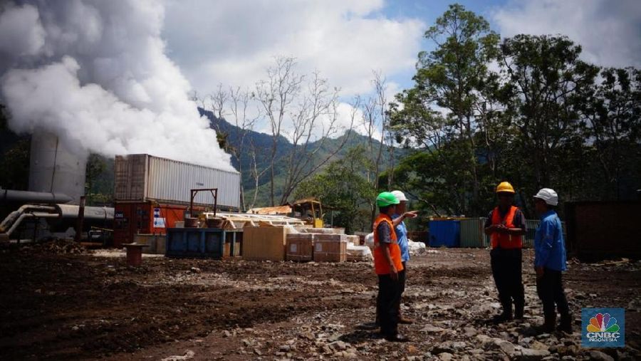 Pulau Flores di Nusa Tenggara Timur bakal jadi pulau pertama di bumi pertiwi yang mencapai target bauran energi baru terbarukan sebesar 23%