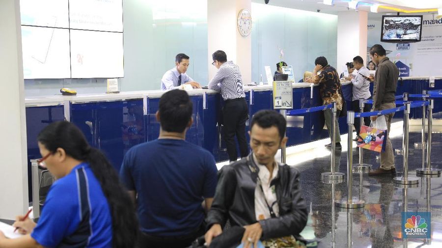 Kantor Cabang Bank Mandiri/CNBC Indonesia/Andrean Kristianto