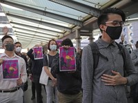 Demo Belum Reda, China Copot Pejabat Penting di Hong Kong