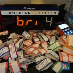 7 Bank Kelas Kakap, Ternyata Cuma 2 yang Labanya Naik