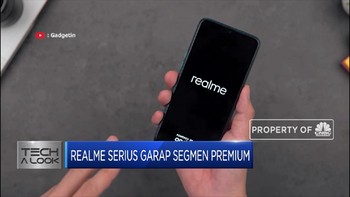 RealMe Serius Garap Segmen Premium