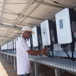 Bukan Cuma PLTS, Ini Jurus PLN Geber Energi Baru Terbarukan