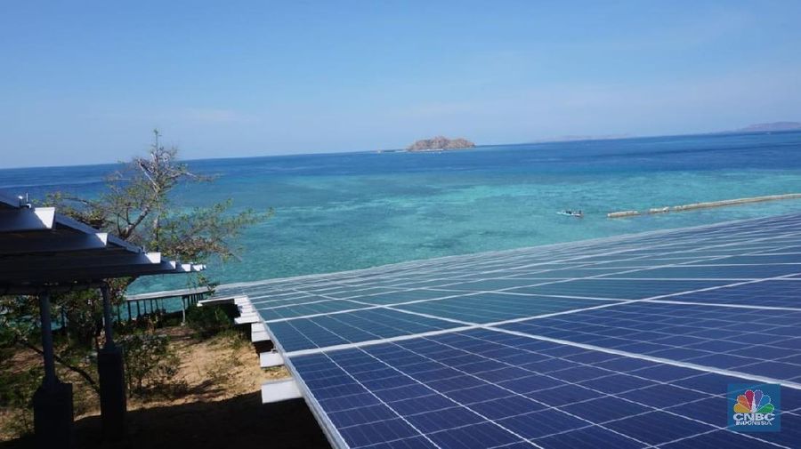 Di Labuan Bajo, jangan lupa mampir dan lewat ke Pulau Messah yang berada di Nusa Tenggara Timur.