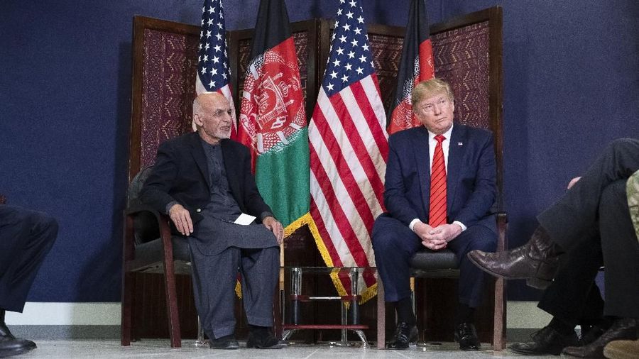 Presiden AS Donald Trump merayakan Thanksgiving dengan mengunjungi pasukan AS di Afghanistan Kamis (28/11/2019) waktu setempat.