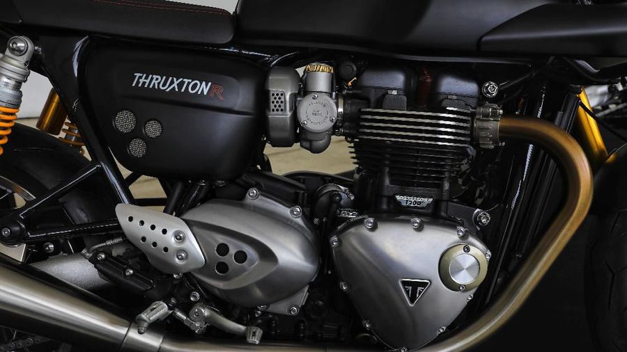 Pameran motor dalam IIMS Motobike Expo 2019 di JCC, Senayan, Jakarta menghadirkan sejumlah program, mulai dari indoor-outdoor, sampai program sosial. 