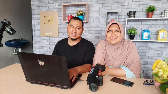 Simak Tips Sukses Nge-YouTube dengan Konten Masakan - CNBC Indonesia