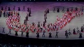 Kontingen Indonesia melakukan defile dalam pembukaan SEA Games 2019. Indonesia sudah memastikan satu medali emas sebelum pembukaan melalui polo air putra. (ANTARA FOTO/Nyoman Budhiana)