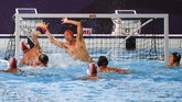 Indonesia meraih emas di cabang polo air SEA Games untuk kali pertama sejak ikut serta pada 1977. (Photo by WAKIL KOHSAR / AFP)