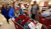 Pemandangan pengunjung yang memborong belanjaan di toko Target, Frisco, Texas, tak lagi mengherankan kala Black Friday berlangsung. (AP Photo/LM Otero)