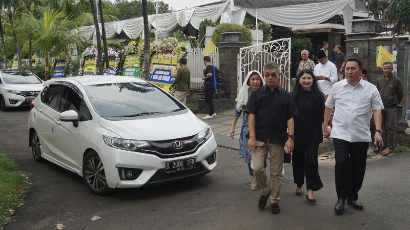 Rencananya pemakaman direncanakan di TPU Jeruk Purut setelah Dzuhur pada 30 November 2019.