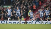 Gol Brighton membuat Adrian sudah delapan kali kebobolan di Liga Inggris dari tujuh pertandingan. Adrian dua kali clean sheet saat melawan Burnley dan Sheffield United. (AP Photo/Jon Super)