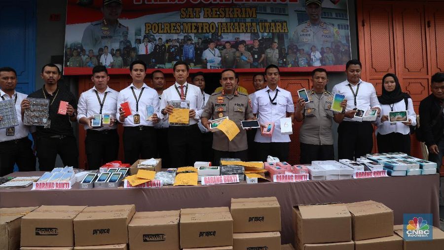 Produk ini pada dasarnya buatan negara China tapi memakai merek lokal terkenal.