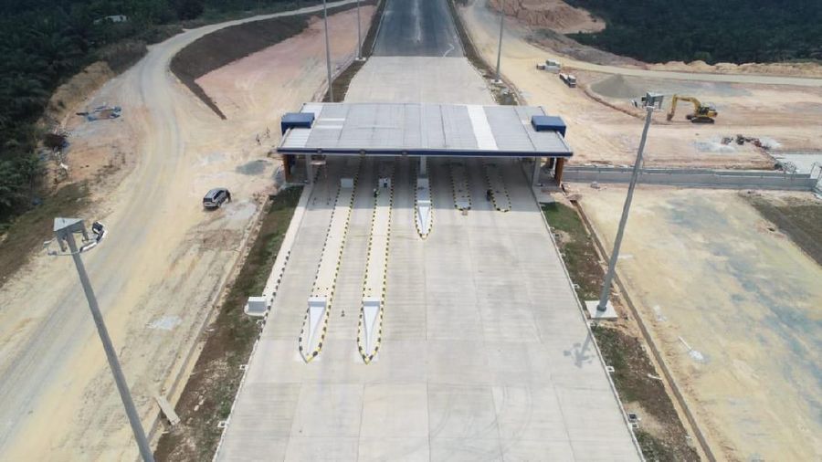 PT Hutama Karya (Persero) menargetkan pembangunan ruas tol Pekanbaru-Dumai (PekDum) rampung pada Maret 2020.
